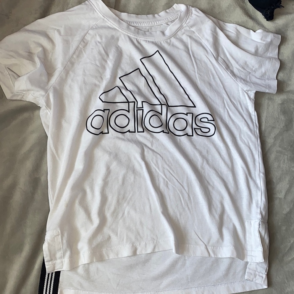 Kids adidas tee shirt